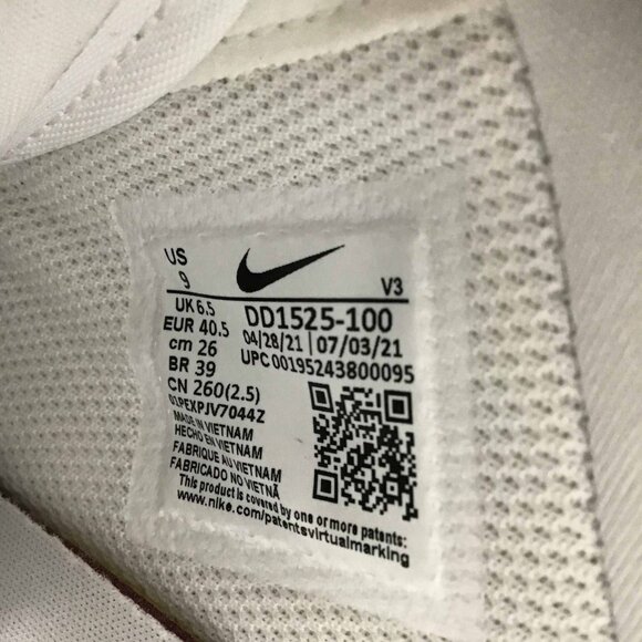 Wmns Air Force 1 07 LX Lucky Charms - Picture 5 of 5